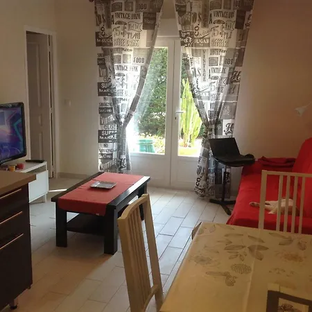 Rez De Villa Pebrier Frejus Exterior photo